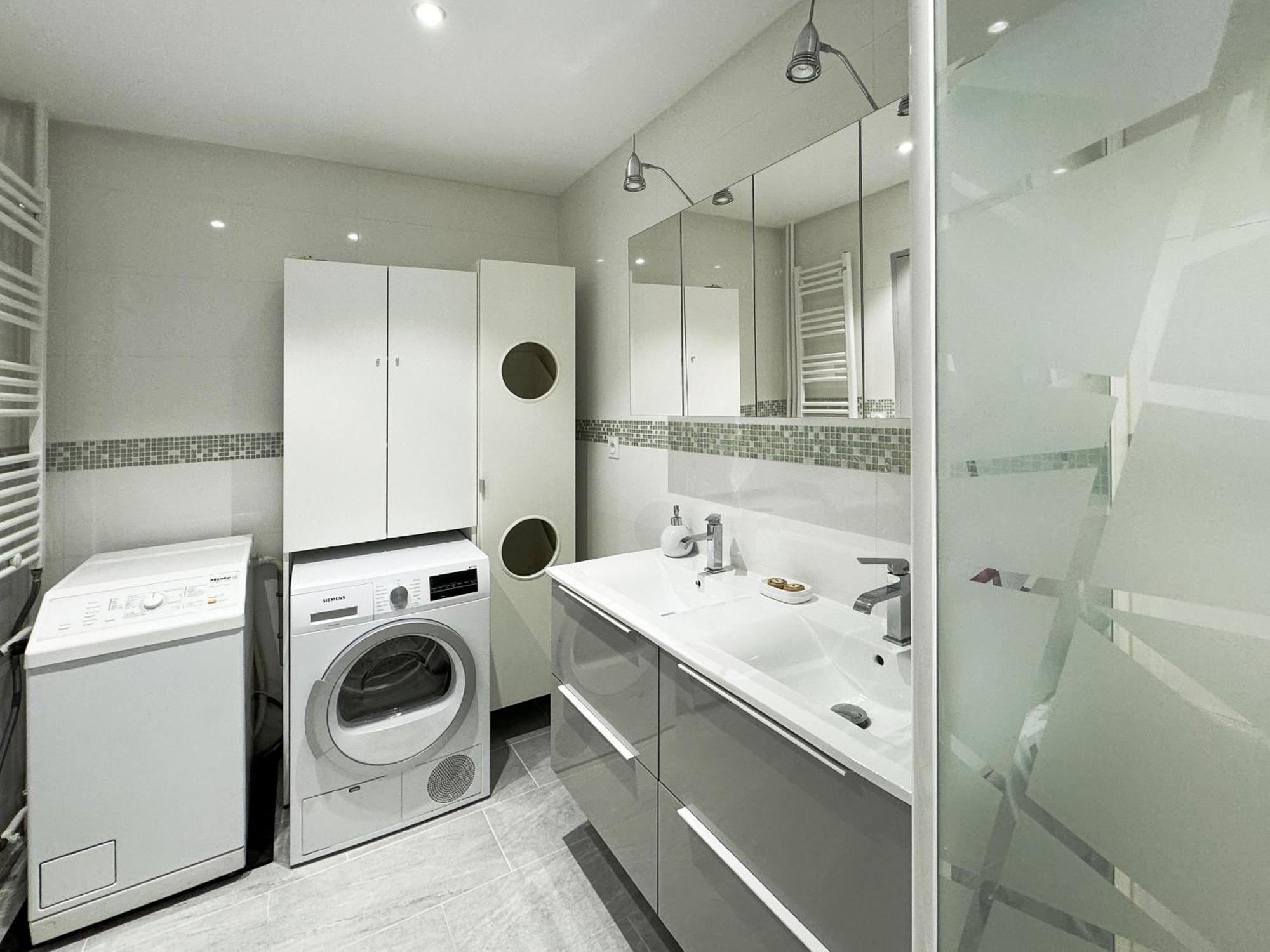 Chez Velia Grand 4 Pieces, Parking Prive Et Emplacement Ideal