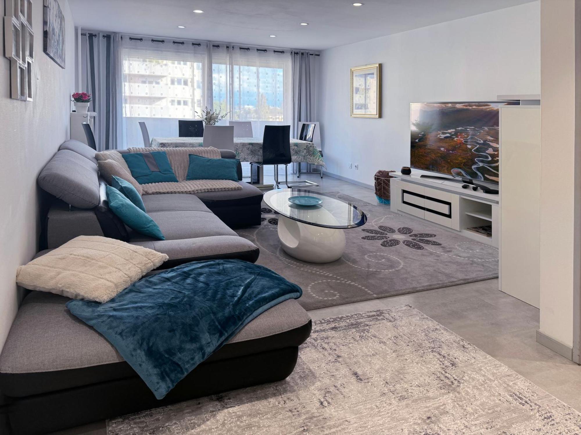 Chez Velia Grand 4 Pieces, Parking Prive Et Emplacement Ideal Strasbourg